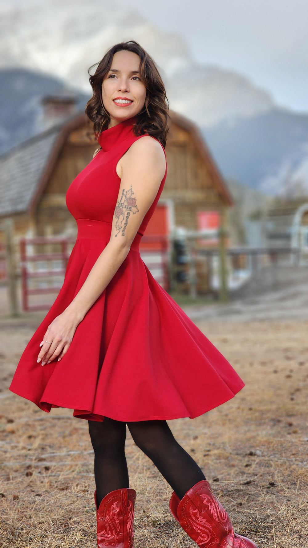 Pin-up de l'Ouest RED WESTERN