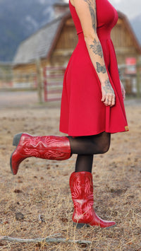 Pin-up de l'Ouest RED WESTERN