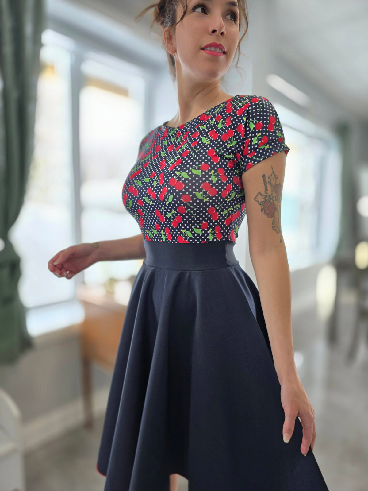 Pin-up CERISE